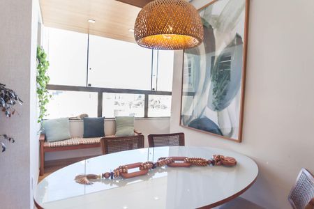 Apartamento à venda com 75m², 3 quartos e 1 vagaSala de Jantar