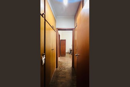 Casa à venda com 263m², 4 quartos e 4 vagas