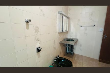 Casa à venda com 263m², 4 quartos e 4 vagas