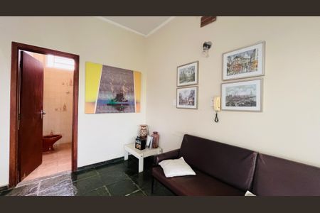 Casa à venda com 263m², 4 quartos e 4 vagas