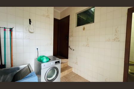 Casa à venda com 263m², 4 quartos e 4 vagas