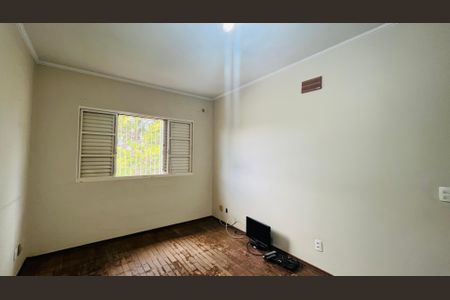 Casa à venda com 263m², 4 quartos e 4 vagas