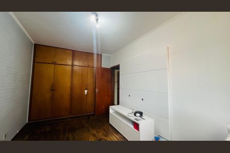 Casa à venda com 263m², 4 quartos e 4 vagas