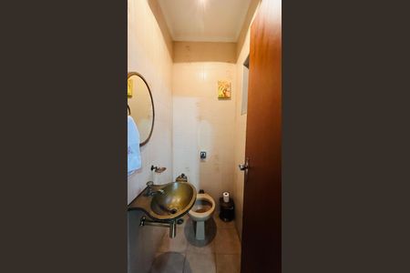 Casa à venda com 263m², 4 quartos e 4 vagas