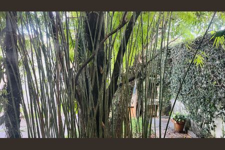 Casa à venda com 263m², 4 quartos e 4 vagas