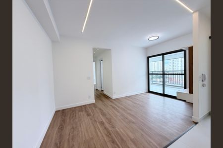 Apartamento para alugar com 75m², 2 quartos e 1 vagaSala