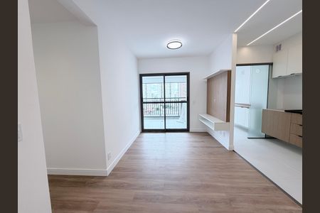 Apartamento para alugar com 75m², 2 quartos e 1 vagaSala