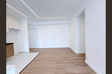 Apartamento para alugar com 75m², 2 quartos e 1 vagaSala