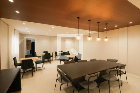 Apartamento para alugar com 38m², 2 quartos e sem vagaÁrea comum - Salão de festas