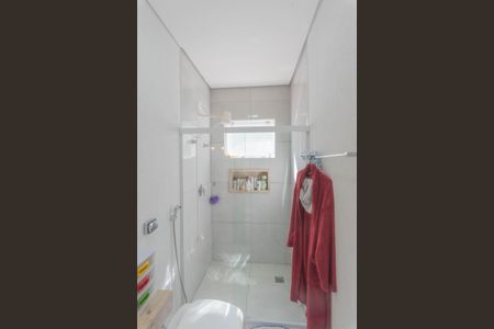 Casa de condomínio à venda com 261m², 3 quartos e 4 vagas Casa de condomínio à venda com 261m², 3 quartos e 4 vagasBanheiro da Suíte 3