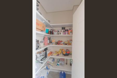 Casa de condomínio à venda com 261m², 3 quartos e 4 vagas Casa de condomínio à venda com 261m², 3 quartos e 4 vagasDespensa