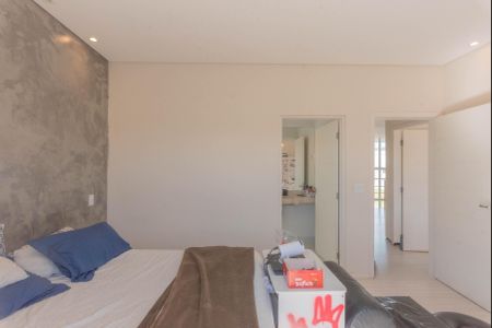 Casa de condomínio à venda com 261m², 3 quartos e 4 vagas Casa de condomínio à venda com 261m², 3 quartos e 4 vagasSuíte 2