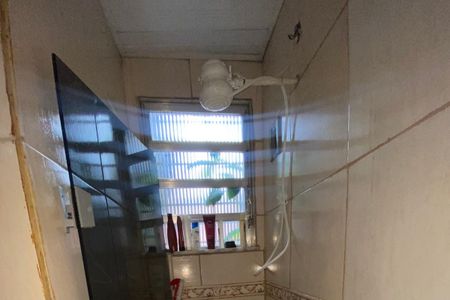 Casa para alugar com 267m², 2 quartos e 1 vaga Casa para alugar com 267m², 2 quartos e 1 vagaBanheiro