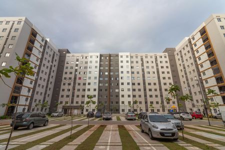 Apartamento à venda com 38m², 2 quartos e 1 vaga Apartamento à venda com 38m², 2 quartos e 1 vagaFachada