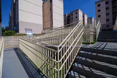 Apartamento para alugar com 45m², 2 quartos e 1 vagaÁrea comum - Rampa de Acesso para PcD