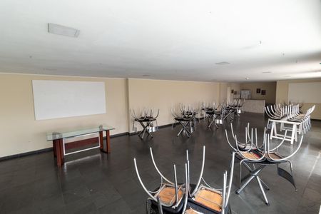 Apartamento à venda com 65m², 3 quartos e 1 vagaÁrea comum - Salão de festas