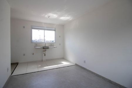 Sala/Cozinha de apartamento para alugar com 1 quarto, 41m² em Vila Suzana, São Paulo