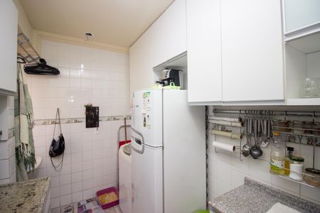 Apartamento à venda com 42m², 2 quartos e 1 vagaCozinha e Área de Serviço