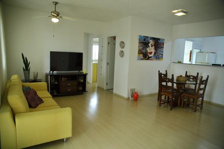 Apartamento à venda com 80m², 2 quartos e 2 vagasSala