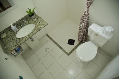 Apartamento à venda com 80m², 2 quartos e 2 vagasBanheiro da Suíte 