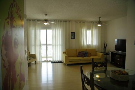 Apartamento à venda com 80m², 2 quartos e 2 vagasSala