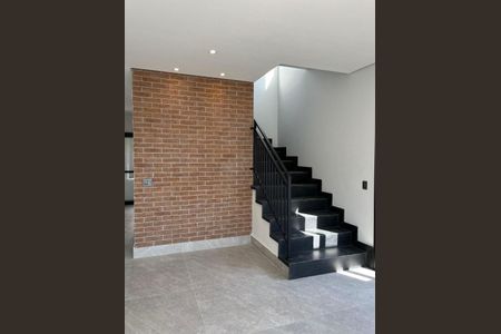 Casa de condomínio à venda com 135m², 3 quartos e 2 vagas