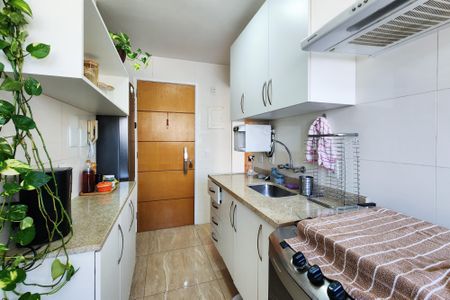 Apartamento à venda com 68m², 2 quartos e 1 vaga Apartamento à venda com 68m², 2 quartos e 1 vagaCozinha