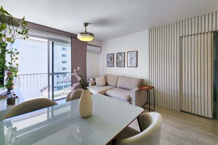 Apartamento à venda com 68m², 2 quartos e 1 vaga Apartamento à venda com 68m², 2 quartos e 1 vagaSala