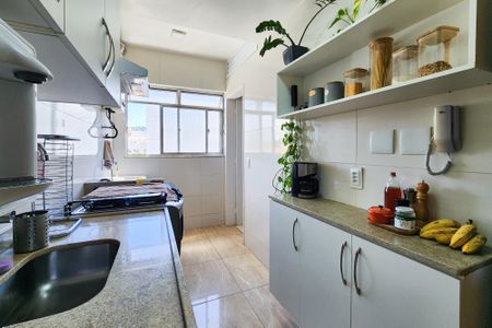 Apartamento à venda com 68m², 2 quartos e 1 vaga Apartamento à venda com 68m², 2 quartos e 1 vagaCozinha
