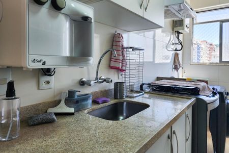 Apartamento à venda com 68m², 2 quartos e 1 vaga Apartamento à venda com 68m², 2 quartos e 1 vagaCozinha