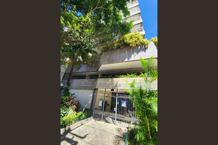 Apartamento à venda com 68m², 2 quartos e 1 vaga Apartamento à venda com 68m², 2 quartos e 1 vagaFachada