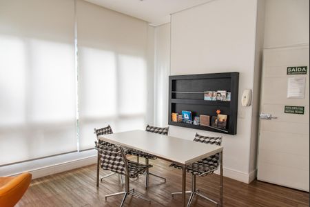 Apartamento à venda com 63m², 2 quartos e 1 vagaÁrea comum