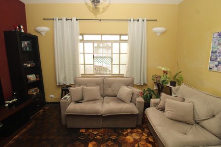 Casa à venda com 160m², 4 quartos e 3 vagasSala