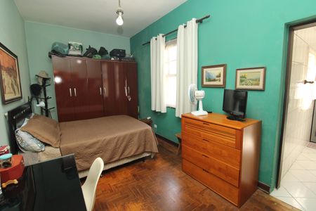 Casa à venda com 160m², 4 quartos e 3 vagasSuíte