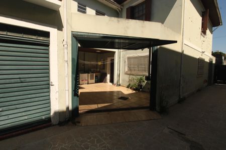 Casa à venda com 160m², 4 quartos e 3 vagasFachada