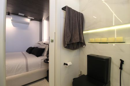 Apartamento à venda com 95m², 1 quarto e 2 vagasBanheiro da Suíte