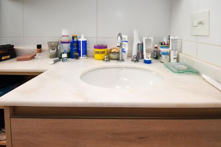 Apartamento à venda com 97m², 2 quartos e 2 vagasbanheiro suite 2