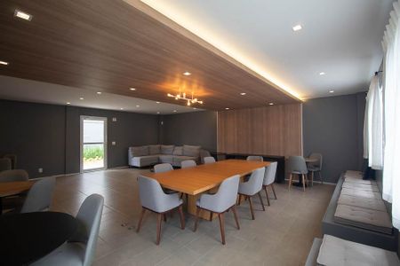 Apartamento para alugar com 46m², 2 quartos e 1 vaga Apartamento para alugar com 46m², 2 quartos e 1 vagaÁrea comum - Salão de festas