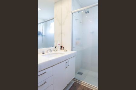 Apartamento à venda com 136m², 3 quartos e 3 vagasBanheiro suite 