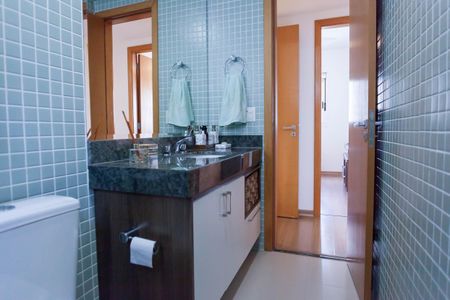 Apartamento à venda com 136m², 3 quartos e 3 vagasBanheiro Social