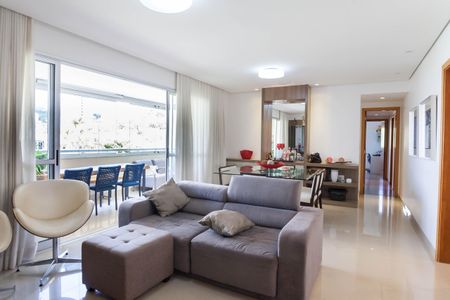 Apartamento à venda com 136m², 3 quartos e 3 vagassala