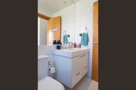 Apartamento à venda com 136m², 3 quartos e 3 vagasBanheiro suite 2