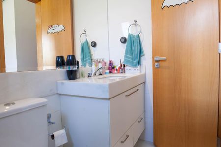 Apartamento à venda com 136m², 3 quartos e 3 vagasBanheiro suite 2
