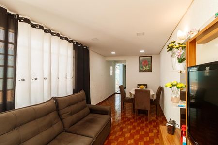 Sala de casa à venda com 2 quartos, 110m² em Vila Constança, São Paulo