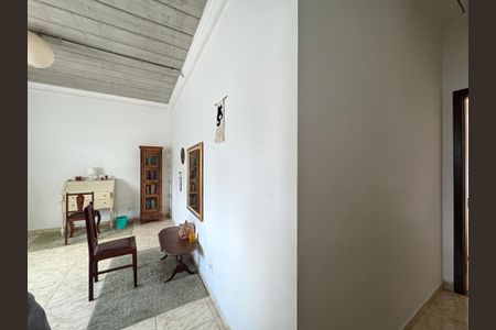 Casa à venda com 300m², 3 quartos e 2 vagas Casa à venda com 300m², 3 quartos e 2 vagasEntrada da Suíte