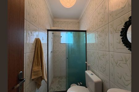 Casa à venda com 300m², 3 quartos e 2 vagas Casa à venda com 300m², 3 quartos e 2 vagasBanheiro da Suíte