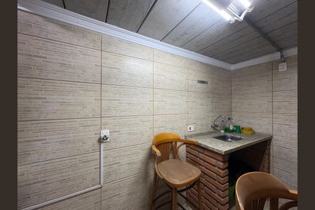 Casa à venda com 300m², 3 quartos e 2 vagas Casa à venda com 300m², 3 quartos e 2 vagasÁrea comum