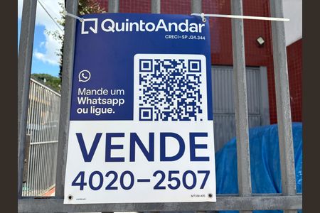 Casa à venda com 300m², 3 quartos e 2 vagas Casa à venda com 300m², 3 quartos e 2 vagasPlaca