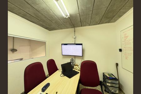 Casa à venda com 300m², 3 quartos e 2 vagas Casa à venda com 300m², 3 quartos e 2 vagasQuarto de Serviço