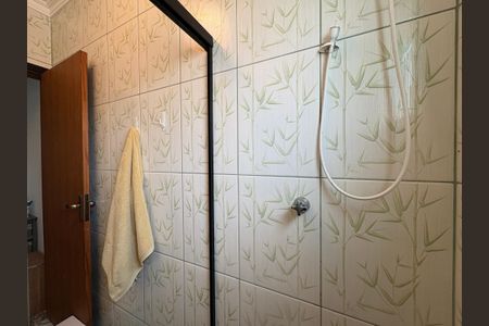 Casa à venda com 300m², 3 quartos e 2 vagas Casa à venda com 300m², 3 quartos e 2 vagasBanheiro da Suíte